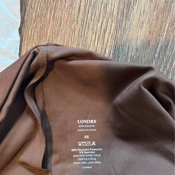 Londre The One Shoulder Top - Espresso, size XS - Picture 3 of 5